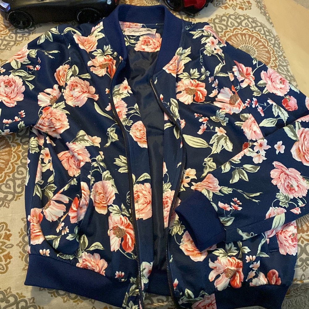Fall Jacket - Picture 2 of 7